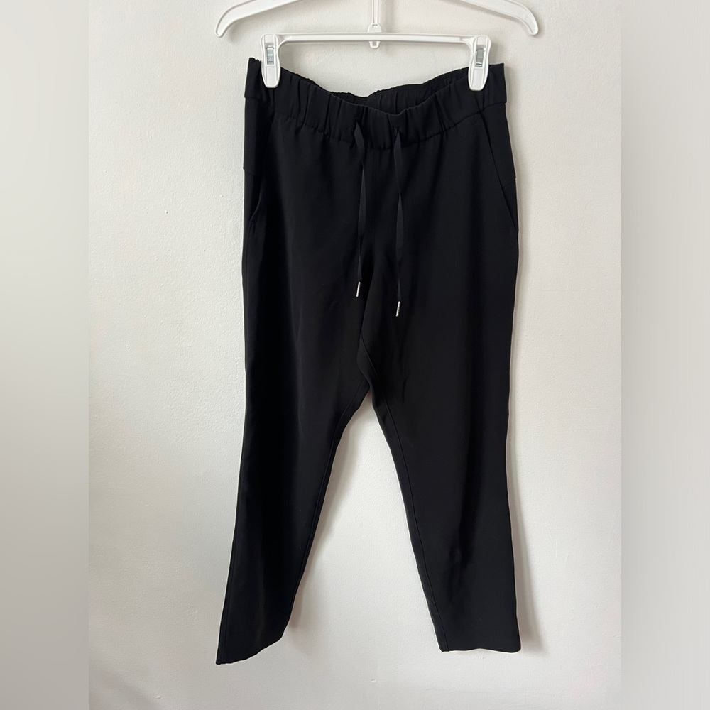 Lululemon joggers black